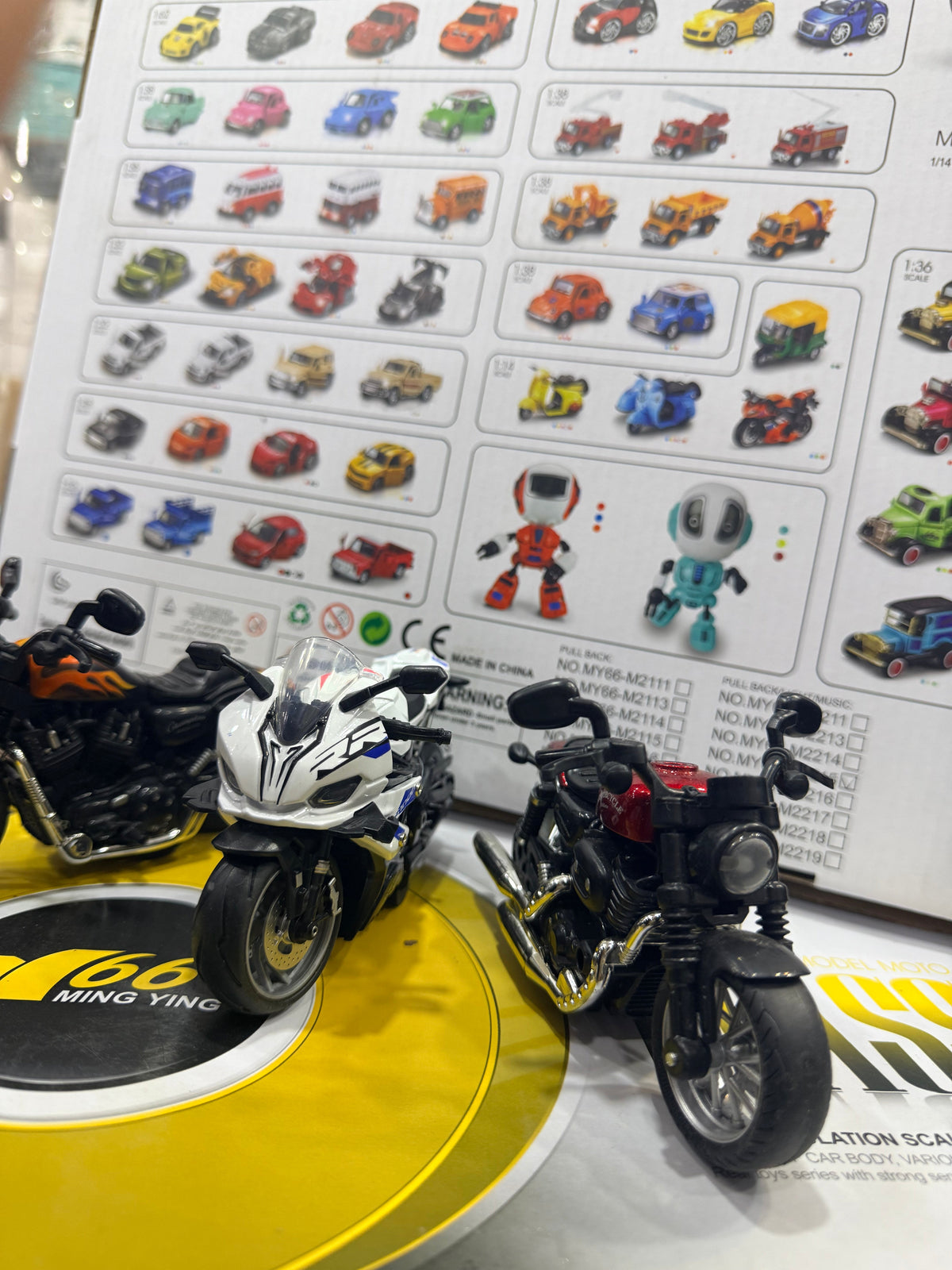 Die-Cast Pull Back Motorcycle Toy – Metal Mini Bike Model for Kids & Collectors