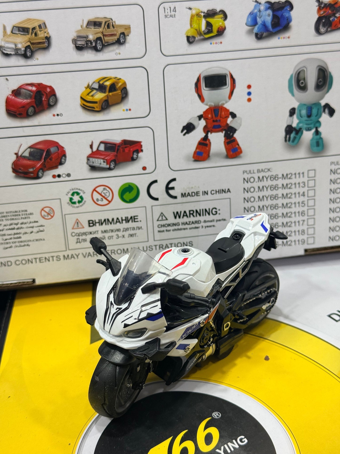 Die-Cast Pull Back Motorcycle Toy – Metal Mini Bike Model for Kids & Collectors